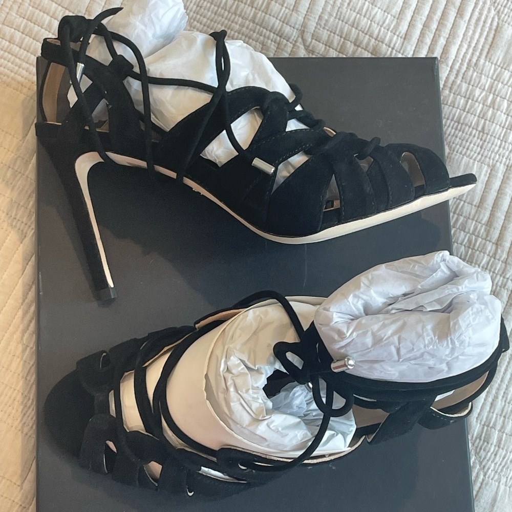 NWT Jenne strappy lace up heels